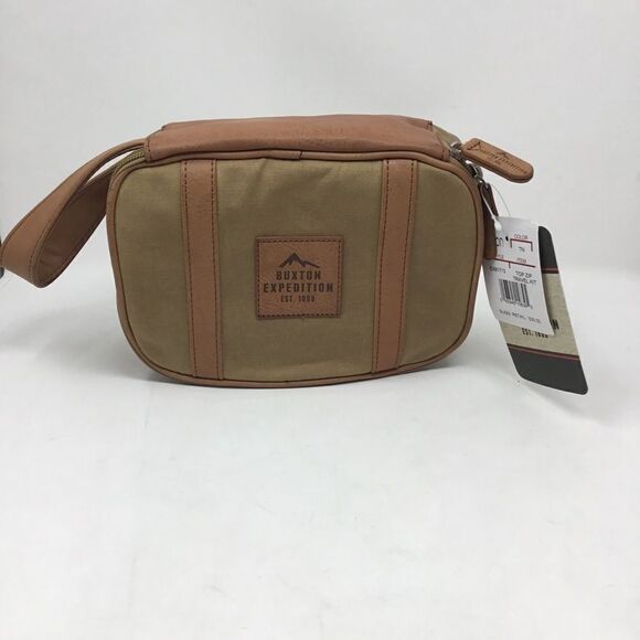 Buxton 8.5-Inch Huntington Gear Travel Kit (E10) - Picture 1 of 5